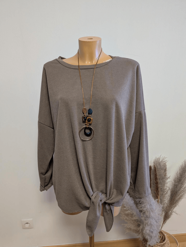 Pull Léa taupe + collier TU 44/50