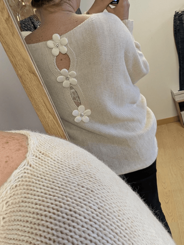 Pull flowers beige TU 36/44