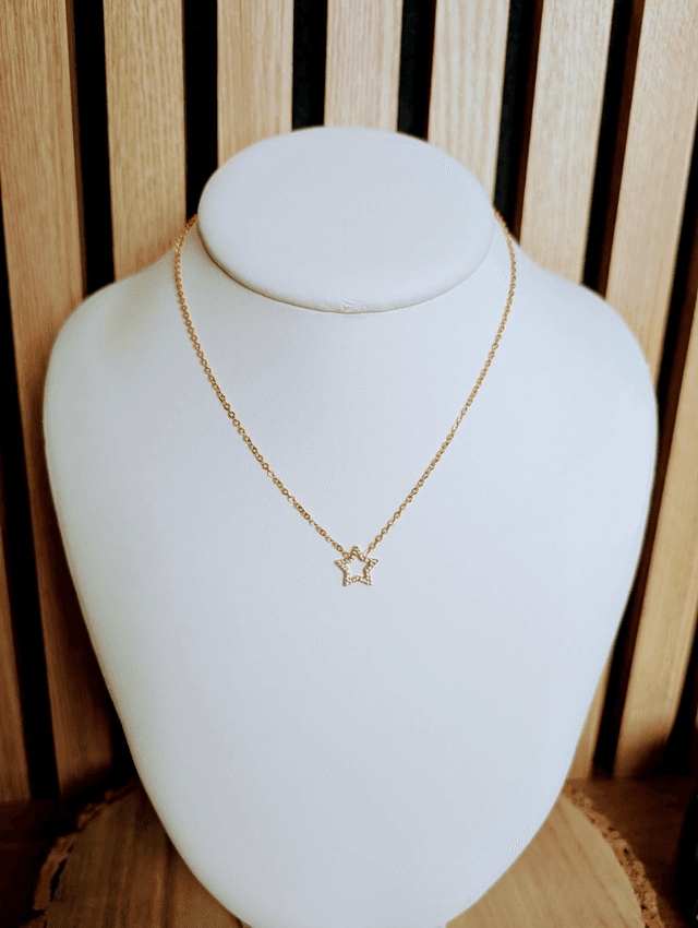 Collier étoile doré